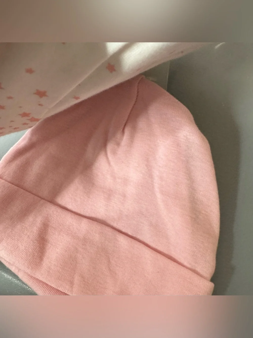 Gerber White Baby Beanie pink Star Accents 2-pack set babies 0-6 months